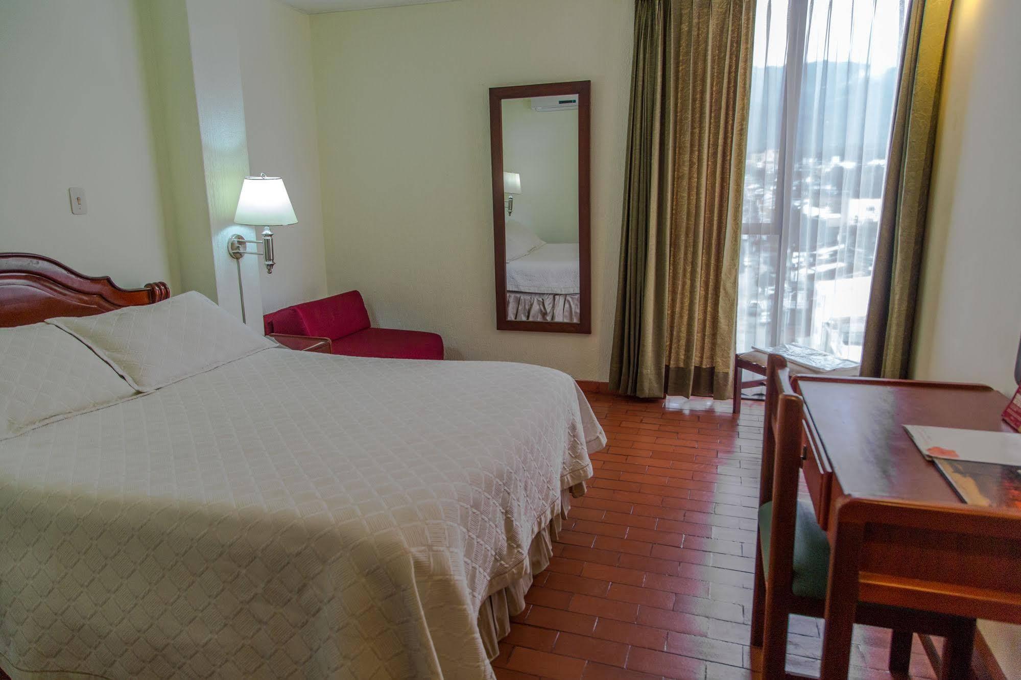 Hotel Don Lolo Villavicencio Bagian luar foto