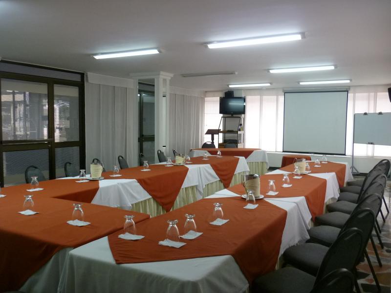 Hotel Don Lolo Villavicencio Bagian luar foto