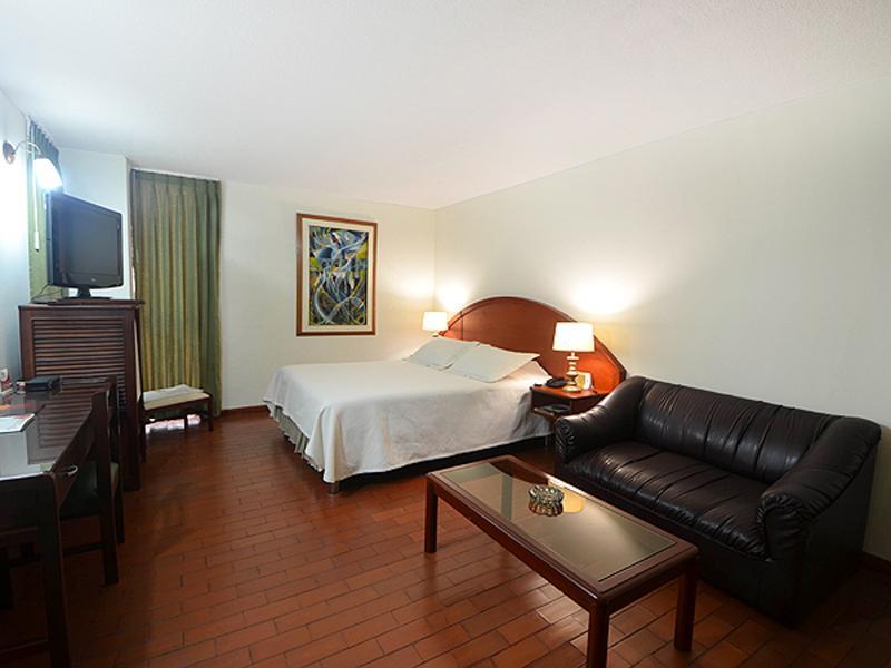 Hotel Don Lolo Villavicencio Bagian luar foto