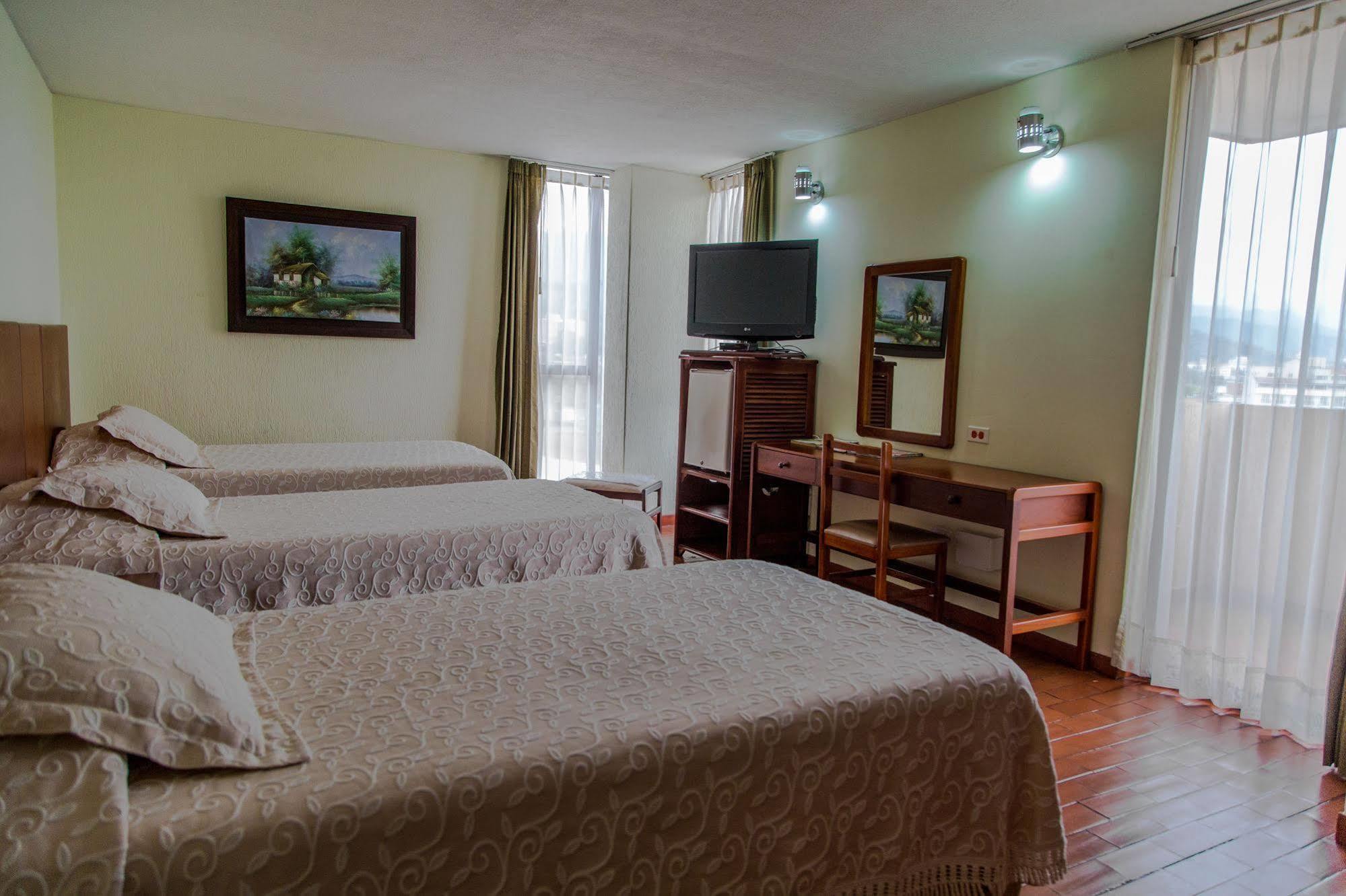 Hotel Don Lolo Villavicencio Bagian luar foto