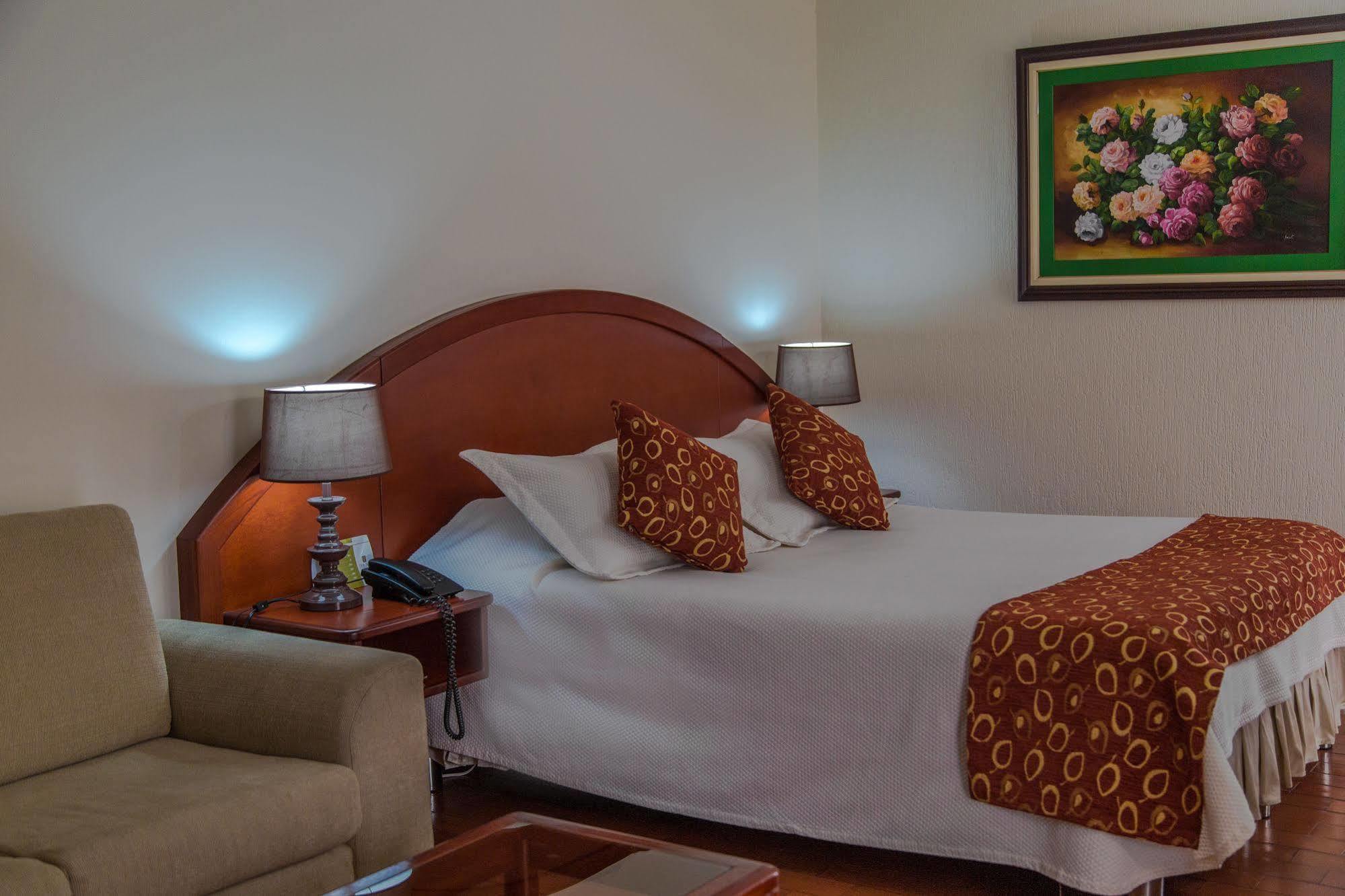 Hotel Don Lolo Villavicencio Bagian luar foto